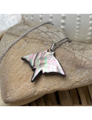 achat raie manta en pendentif nacre perlière de Tahiti prix