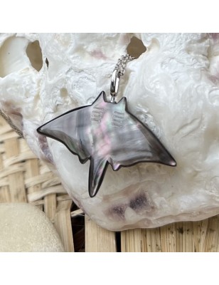 achat raie manta en pendentif nacre perlière de Tahiti prix