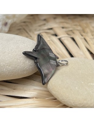 achat raie manta en pendentif nacre perlière de Tahiti prix