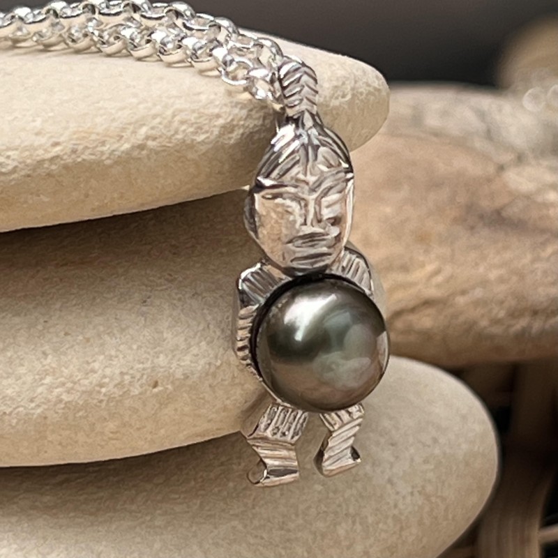 Toa - Pendentif Tiki Perle de Tahiti 茄子 8.83 毫米