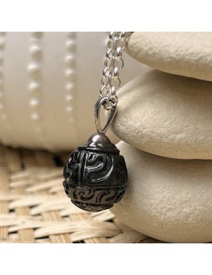 pendentif homme perle noire de Tahiti prix perle noire gravée