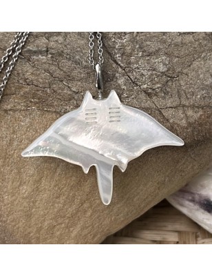 woman pendant manta ray mother-of-pearl price