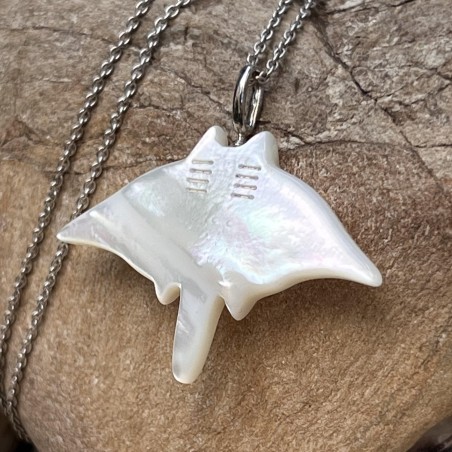 raie manta pendentif femme nacre blanche prix