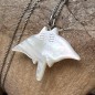 Manta Nui - Colgante Ray - Plata bañada en rodio