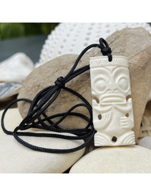 signification collier tiki en os pour homme prix