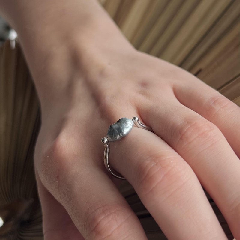 perle naturelle bague argent keshi de Tahiti prix - quel bijou offrir pour la saint-valentin ?