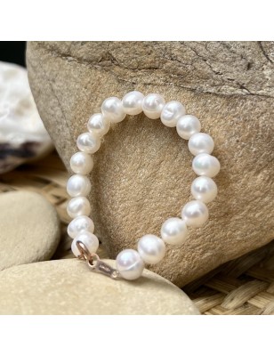 White Freshwater Baby Bracelet