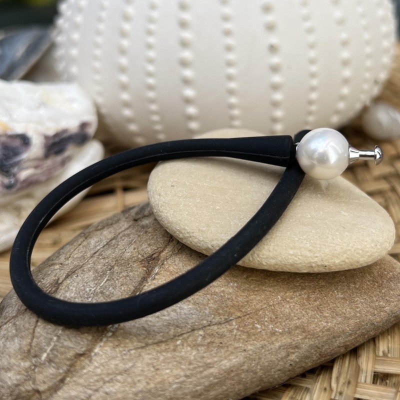 Herrenarmband mit weißer Süßwasserperle – Schwarzes Kautschuk
