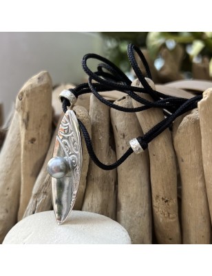 planche de surf en pendentif perle de culture de Tahiti prix