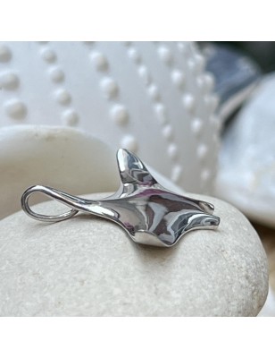 prix pendentif homme raie manta en argent massif rhodié