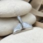 Oua - Pendentif Queue de Dauphin Nacre Blanche