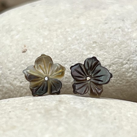 タヒチ真珠のピアス