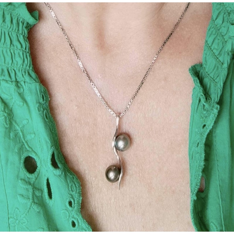 Customer Testimony Tahitian Pearl You and Me Pendant