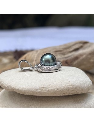 prix pendentif or perle de culture de Tahiti bleue signification - quel bijou offrir à la saint valentin ?