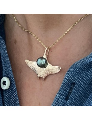 manta ray gold pendant Tahitian cultured pearl price - perla Tahiti - tahitian jewerly - tahitian jewerly stores