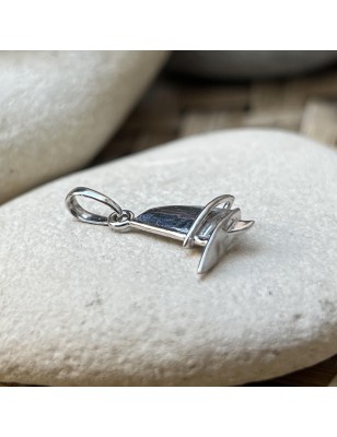bateau en pendentif voilier en argent massif rhodié