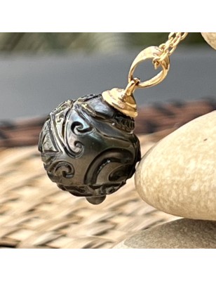 perle gravée pendentif or tiki perle de culture de Tahiti prix