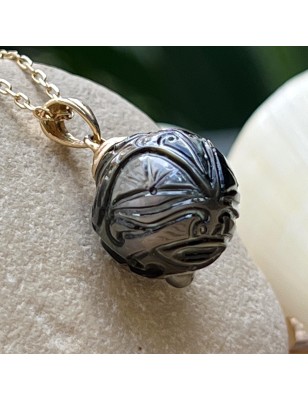 perle gravée pendentif or tiki perle de culture de Tahiti prix
