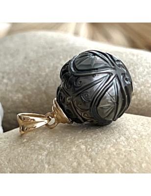 Real Tahitian Pearl Pendant - Engraving Tiki - 18K Gold Gold