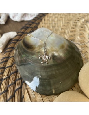 Black enamel sea turtle silver pendant market price