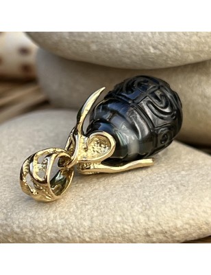 engraved black pearl gold pendant for men - men's pendant with cultured pearl from  - tahitian jewerly for men