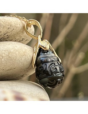 engraved black pearl gold pendant for men - men's pendant with cultured pearl from Tahiti - tahitian jewerly for men