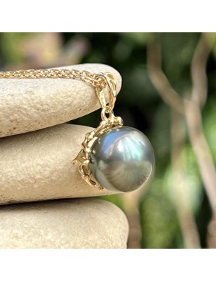 What are the benefits of coral ? Tahitian pearl gold pendant for man - tahitian jewel