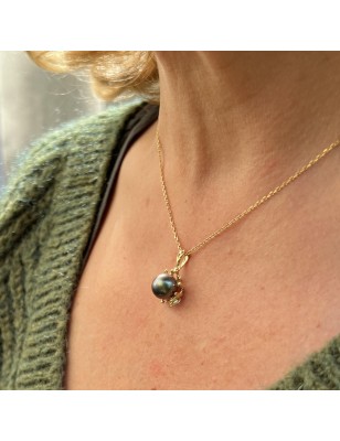 quels sont les bienfaits du corail ? pendentif or perle de Tahiti bleu