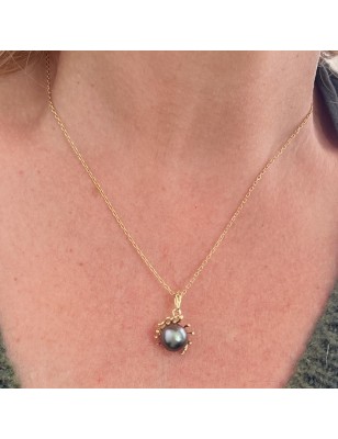 What are the benefits of coral ? Tahitian pearl gold pendant for man - tahitian jewel