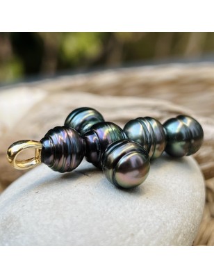 what does means a cross in pendant tahiti cultured pearls - christi symbol - tahitian jewel