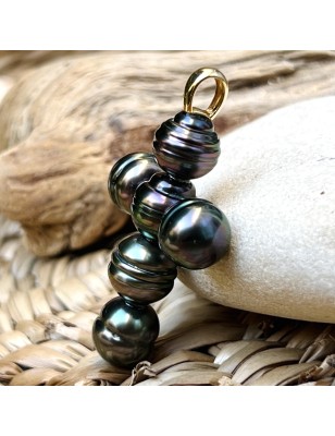 what does means a cross in pendant tahiti cultured pearls - christi symbol - tahitian jewel