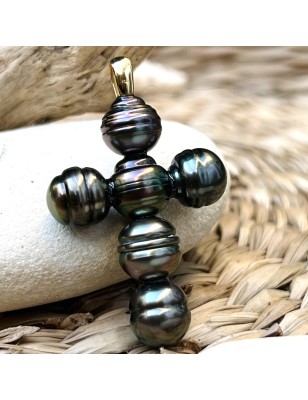 quel est la signification d'une croix ? pendentif or perles tahitiennes prix