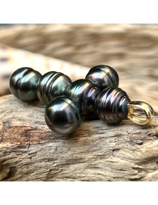 what does means a cross in pendant tahiti cultured pearls - christi symbol - tahitian jewel