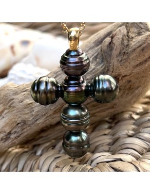 quel est la signification d'une croix ? pendentif or perles tahitiennes prix