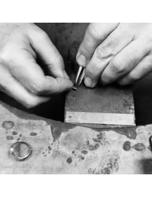 où changer la taille de bague trop petite ? mise à taille bague avec perle