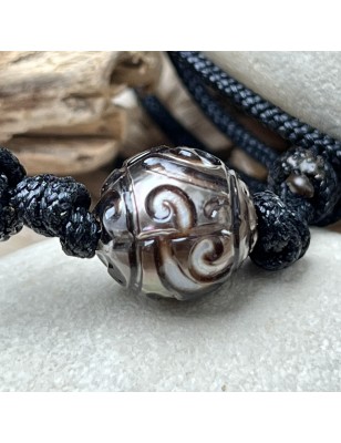 perle noire gravée en ras du cou homme perle de culture de Tahiti prix