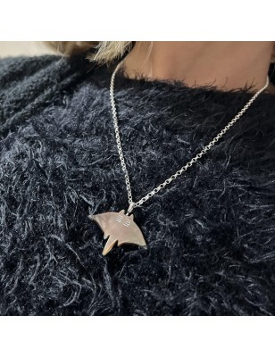 manta ray in mother-of-pearl pendant price