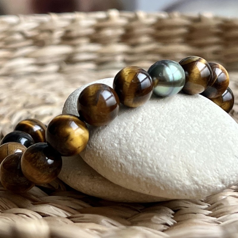 Toa Roa - Lime Green Tahitian Pearl - Tiger's Eye