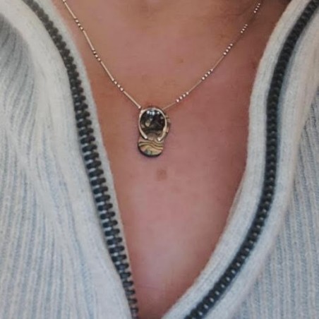 Testimony - Flip-flop in Puau Mother of Pearl Pendant