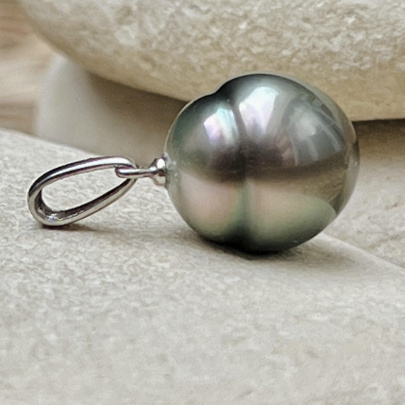 Peacock - 10.21mm - Rhodium Silver Pendant