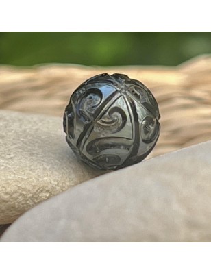 quel est le prix d'une perle de Tahiti gravée - croix marquisienne en bijou