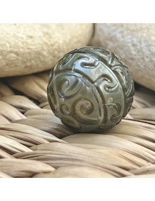 quel est le prix d'une perle de Tahiti gravée - perle de Tahiti vert lagon