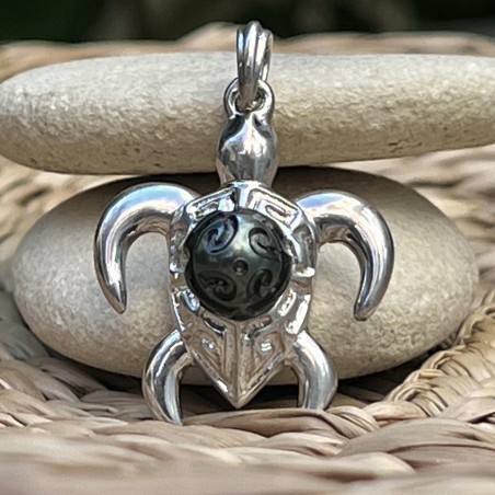 9.44mm - Engraved Black Pearl - Turtle Pendant