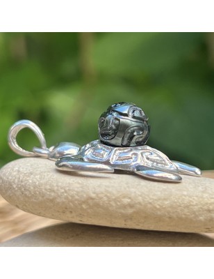 perle noire de Tahiti en pendentif tortue avec une perle gravée prix