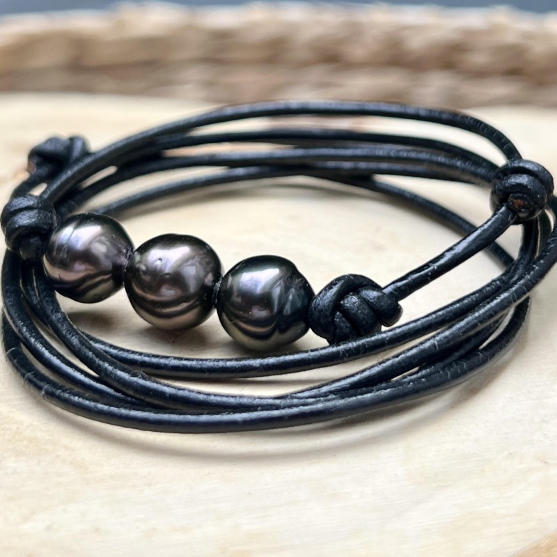 Pō Māru - Collana in pelle - Tre perle di Tahiti