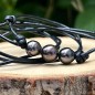 Pō Māru - Collana in pelle - Tre perle di Tahiti