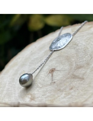 tiare tahiti avec une perle de Tahiti en collier - bijou tahitien