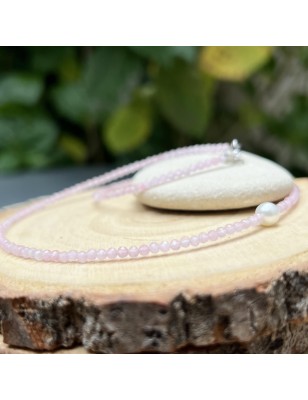 pouvoir du quartz en collier et perle d'eau douce signification