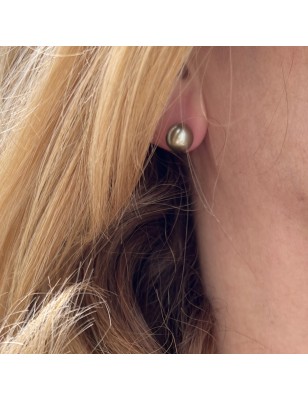 Tahiti pearl ear studs - gold earrings with cultured Tahitian pearls price