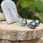Cuatro perlas de Tahití en pendientes colgantes